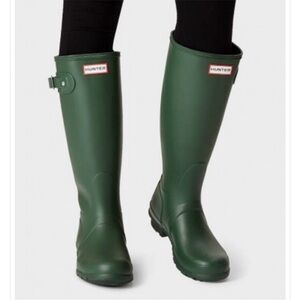NWT Hunter Women's Green Rain Boots